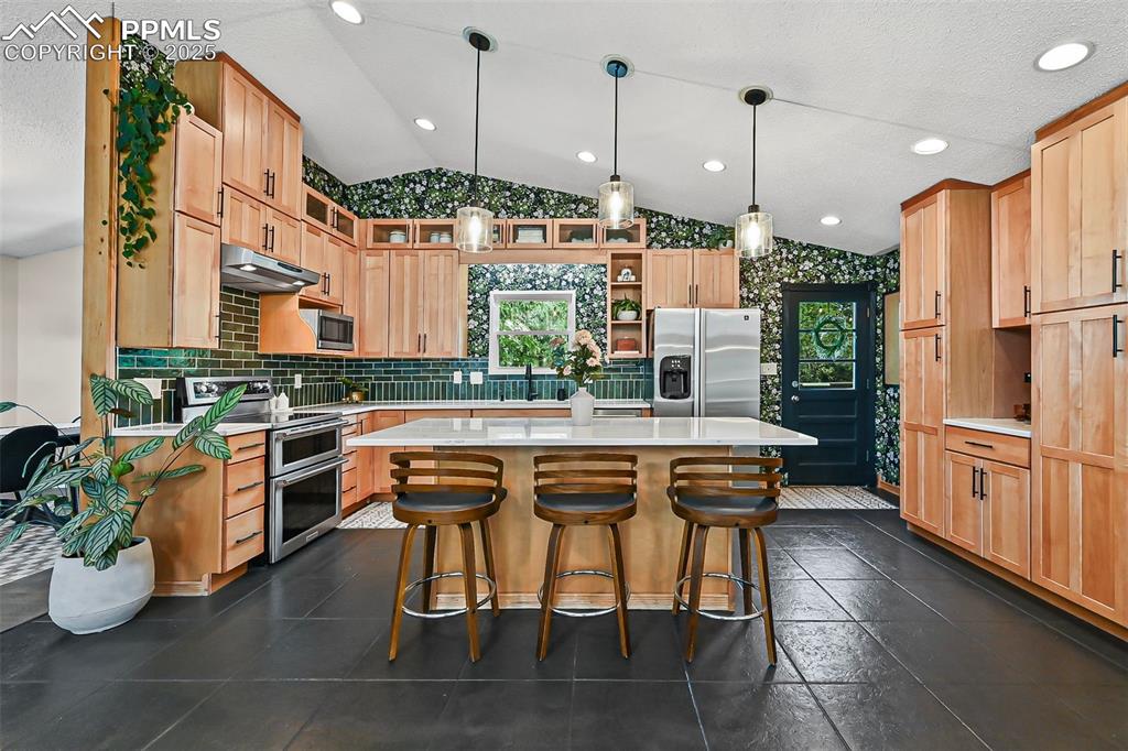 Image 3 of 36: Kitchen