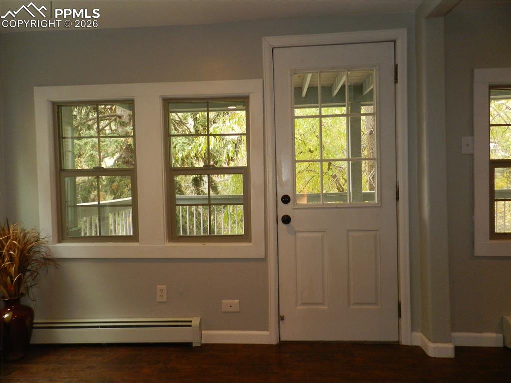 Image 13 of 24: Entry