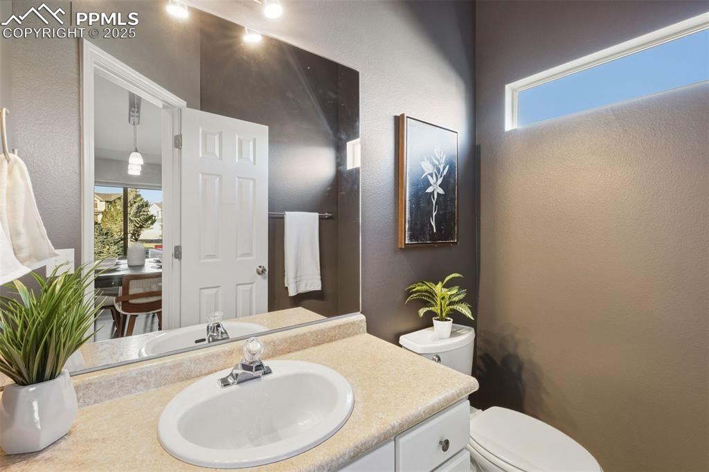 Image 15 of 39: Bathroom