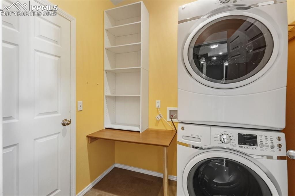 Image 16 of 39: Laundry