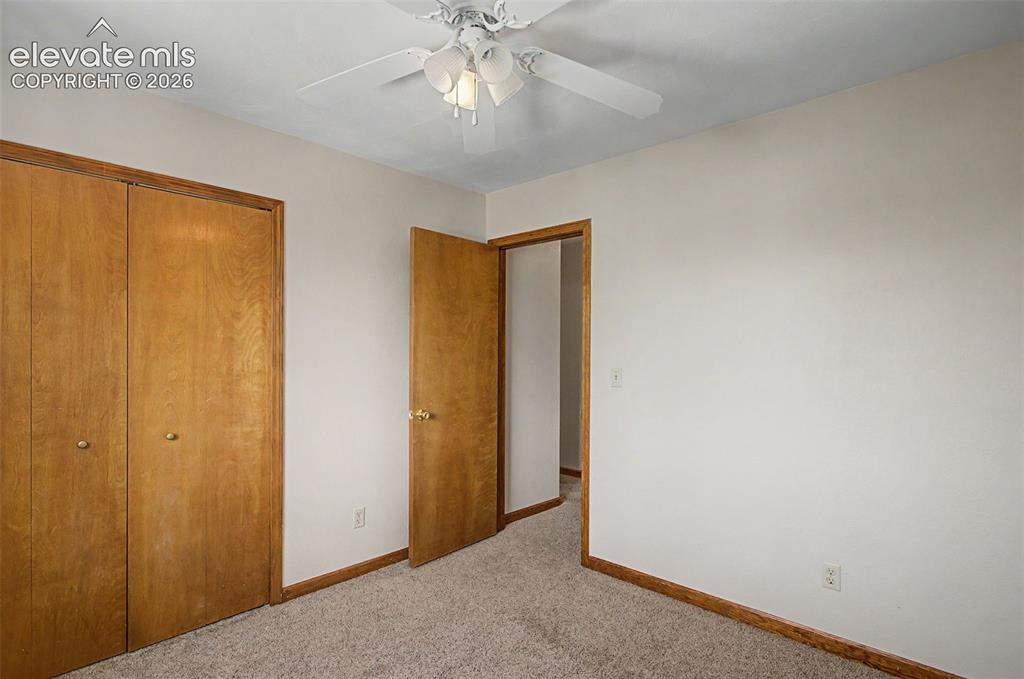 Image 18 of 38: Bedroom
