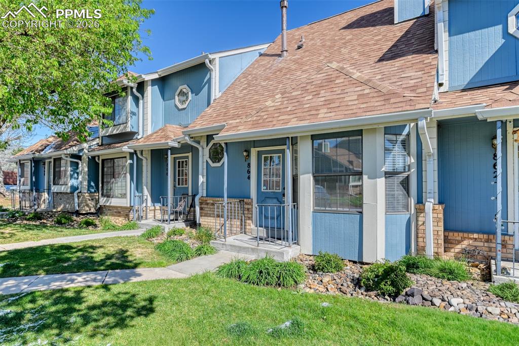 Image 2 of 32: Front of Structure