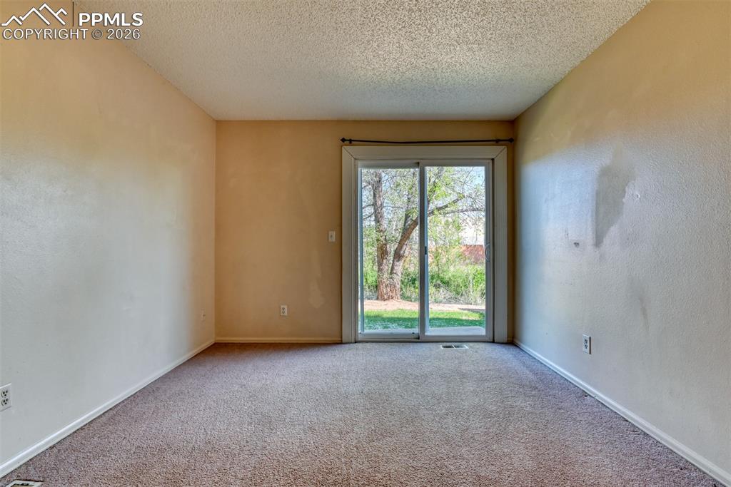 Image 23 of 32: Main level 