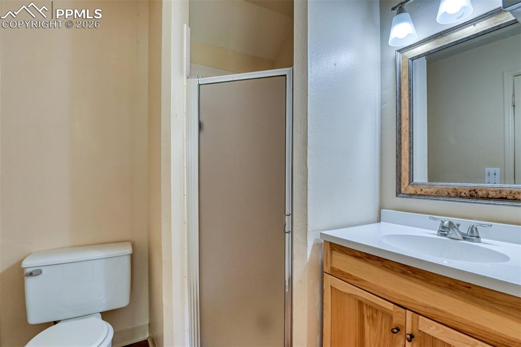 Image 27 of 32: Main Level