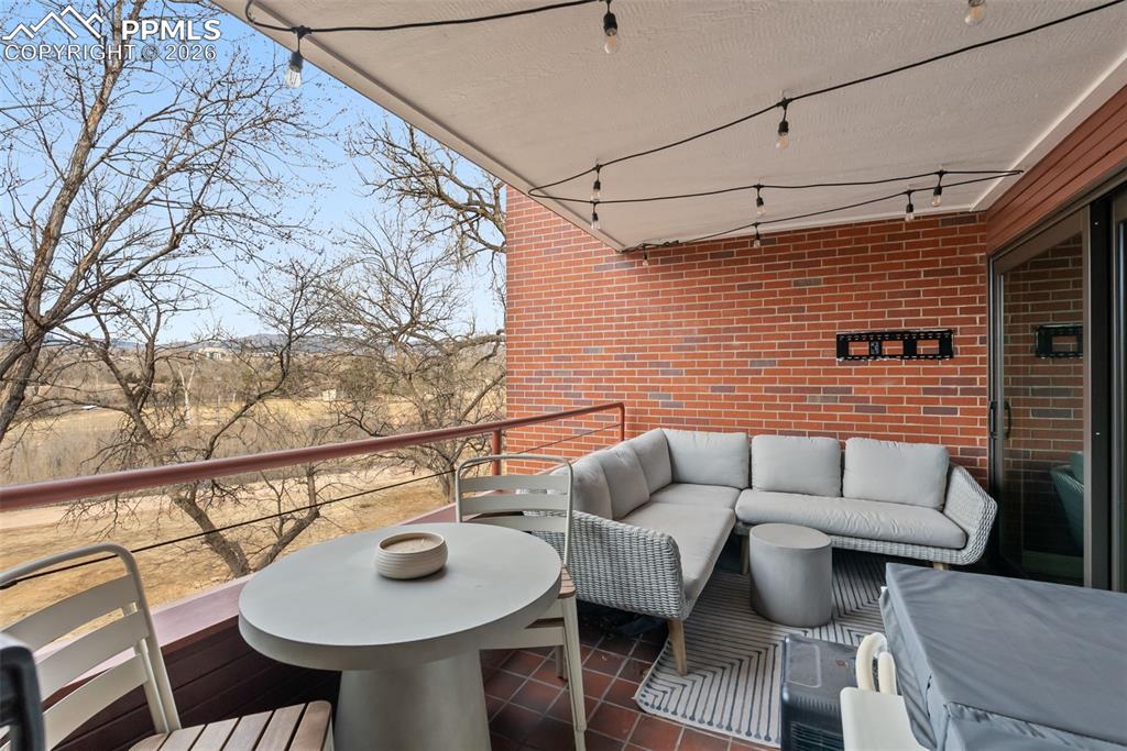 Image 32 of 39: Balcony