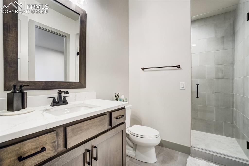 Image 37 of 50: Bathroom