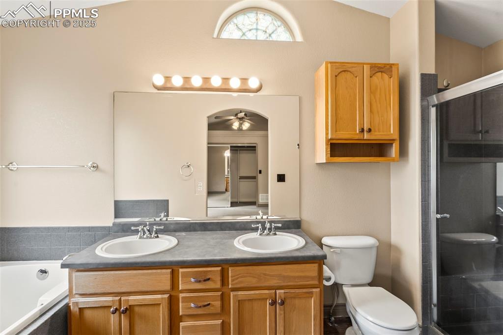 Image 19 of 34: Master Bathroom