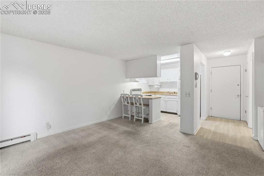 Image 13 of 26: Family Room