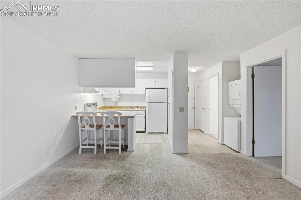 Image 17 of 26: Family Room