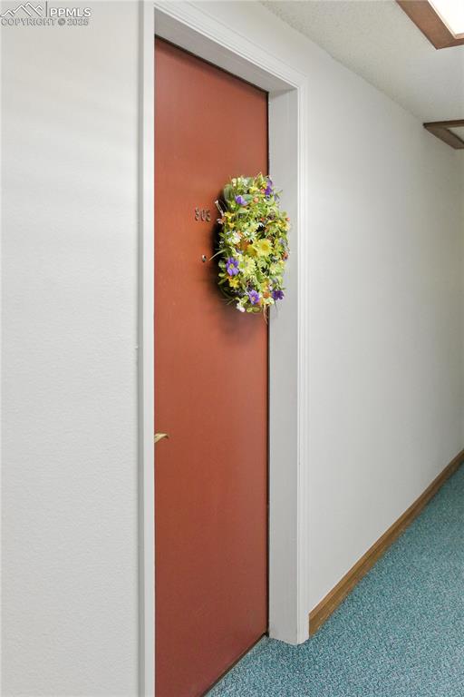 Image 4 of 26: Entry