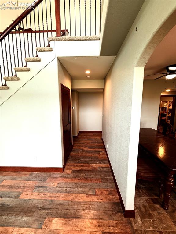 Image 13 of 50:  Main floor hallway