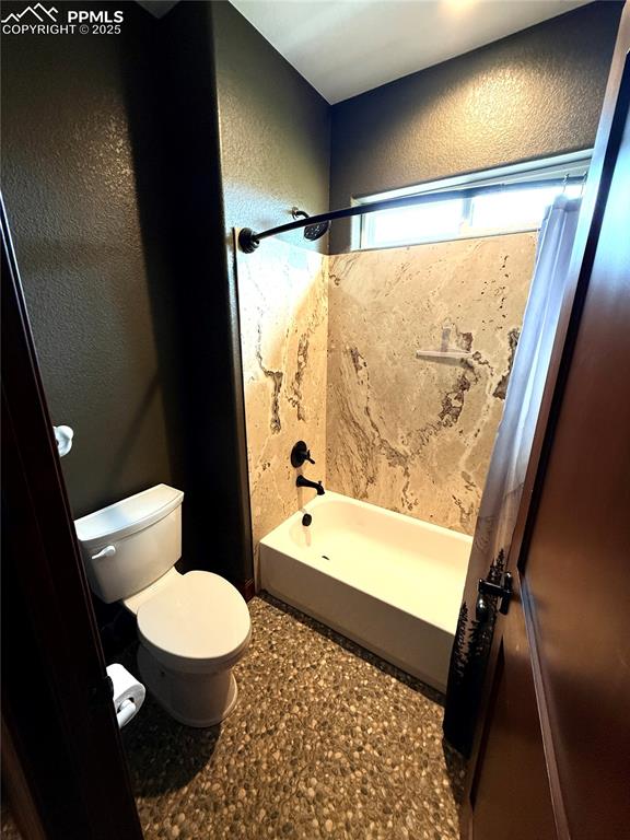 Image 28 of 50: 2nd floor 3rd bathroom tup