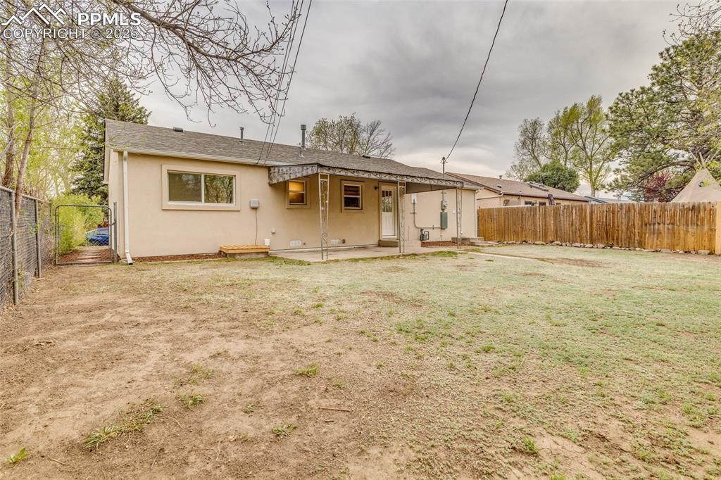 Image 23 of 24: Back of Structure