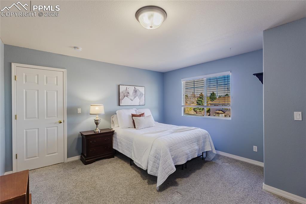 Image 25 of 50: Bedroom