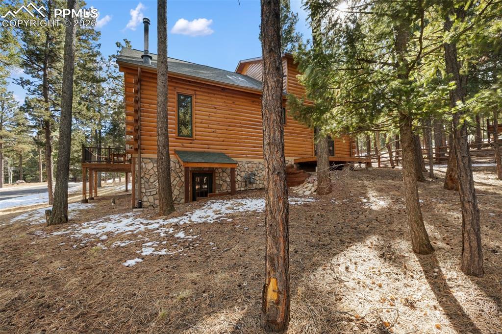 Image 46 of 46: Back of Structure