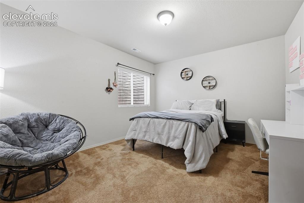 Image 33 of 49: Bedroom