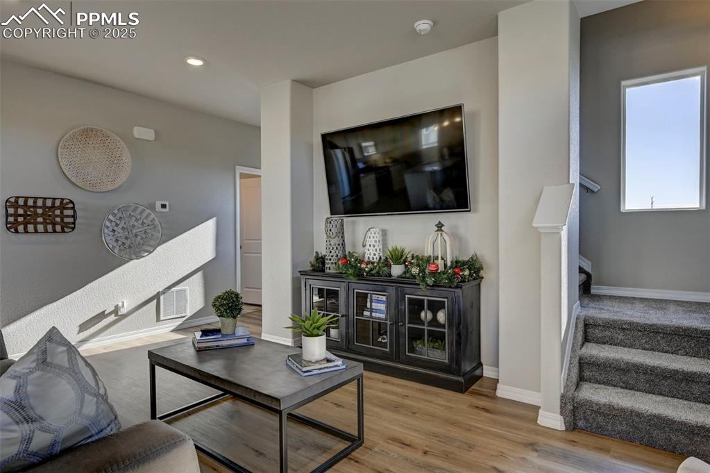 Image 16 of 32: Living Room