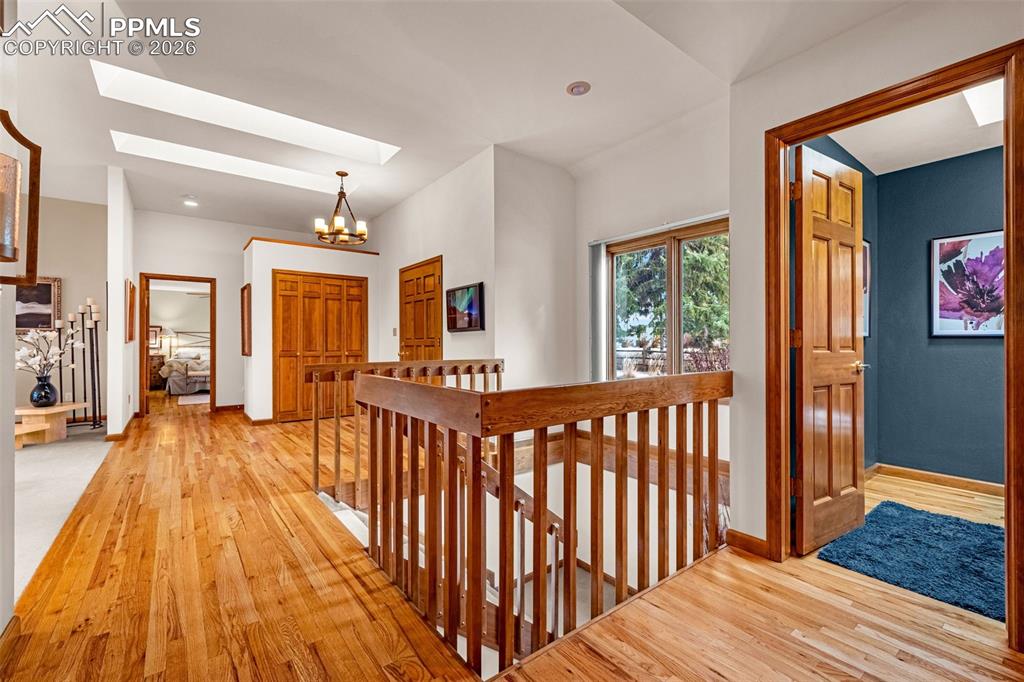 Image 3 of 40: Entry