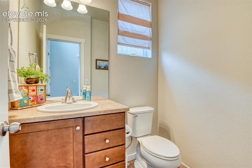 Image 35 of 46: Main Level Powder Room