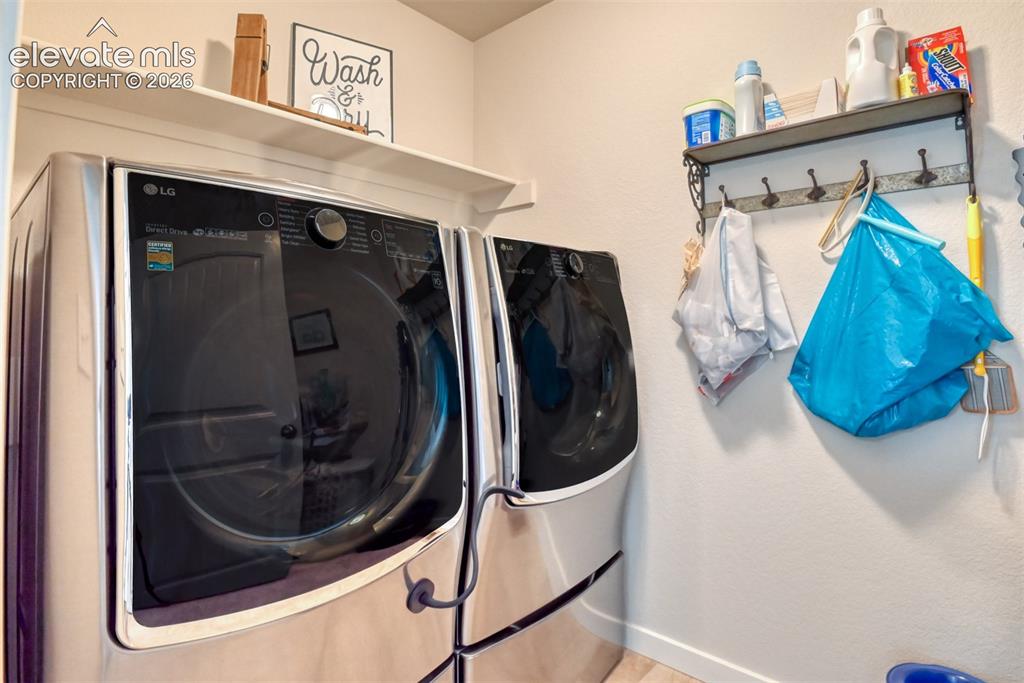 Image 43 of 46: Upstairs Laundry Room