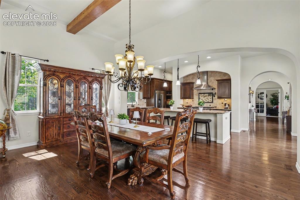 Image 6 of 44: Dining Area