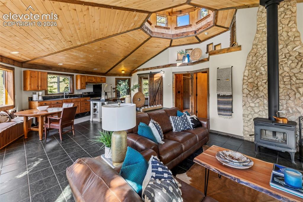 Image 11 of 50: Living Room