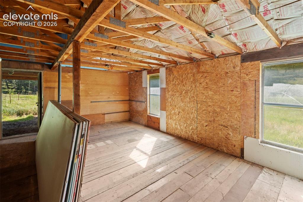 Image 40 of 50: Interior of barn