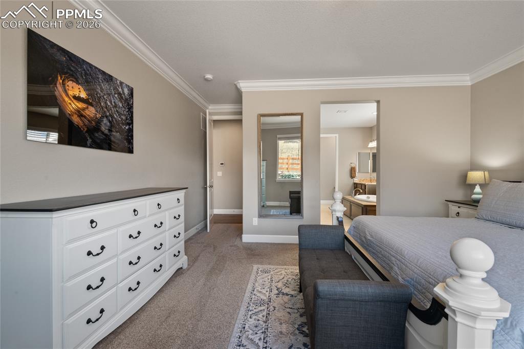 Image 15 of 50: Bedroom