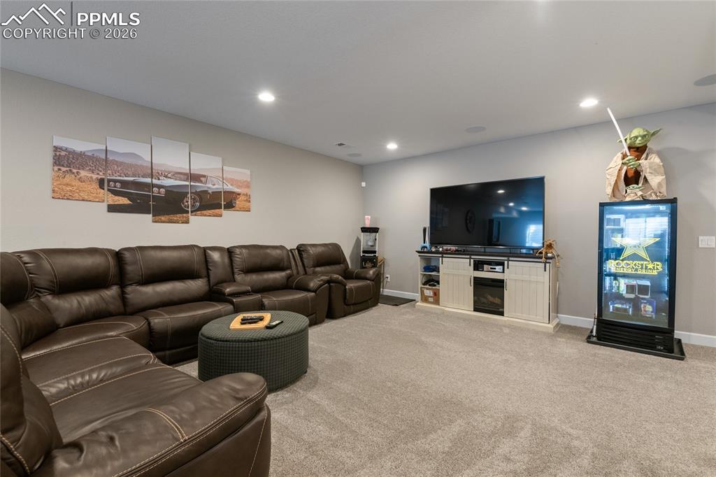 Image 24 of 50: Living Room