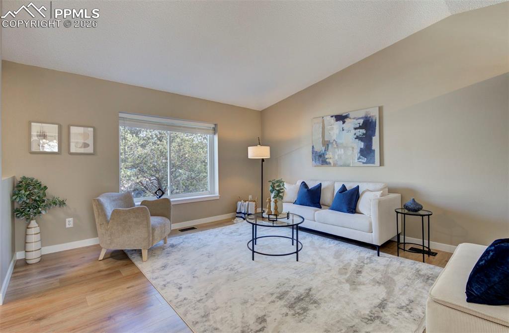 Image 5 of 35: Living Room