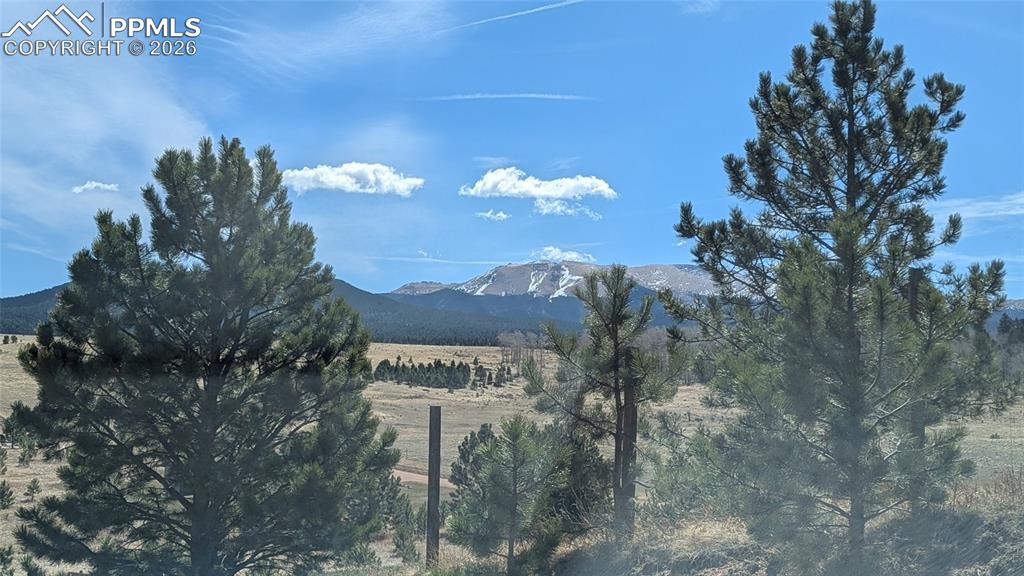 Image 5 of 5: near-by Pikes Peak
