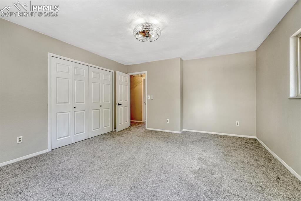 Image 48 of 50: Master Bedroom