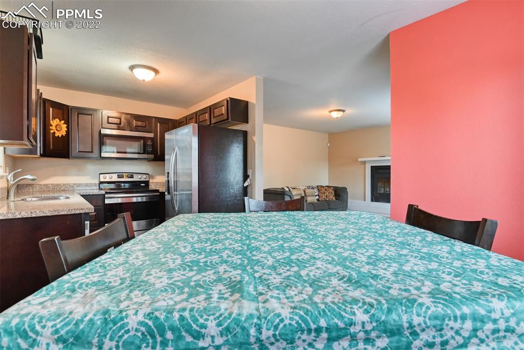 Listing 3176268, Image 6 of 27