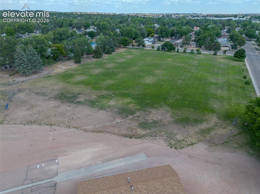 Image 9 of 46: Elementary School and Park a block away