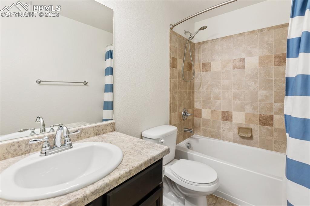 Image 30 of 34: Fresh bathroom with light, airy vibe