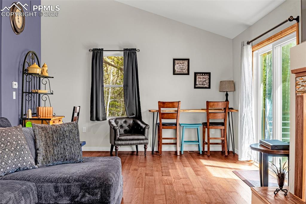 Image 12 of 39: Sitting Room