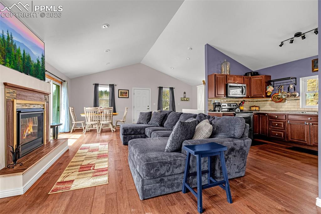 Image 6 of 39: Living Room