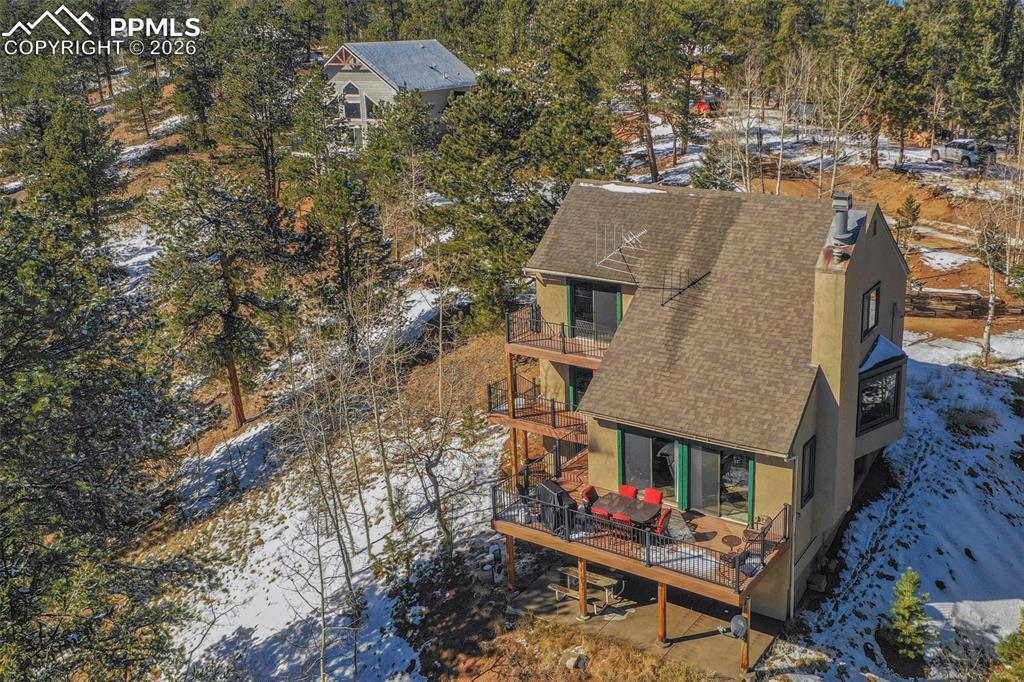 Image 47 of 50: Back of Structure