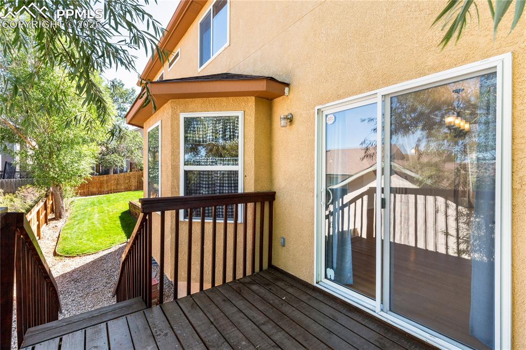 Image 33 of 34: Deck