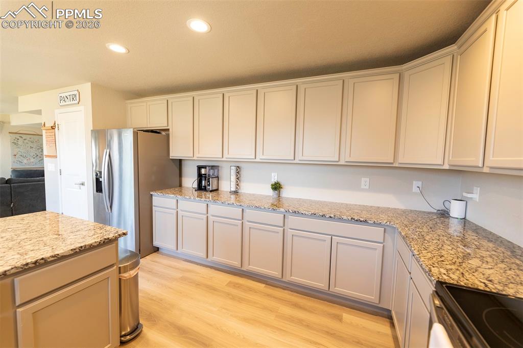 Image 12 of 48: Kitchen