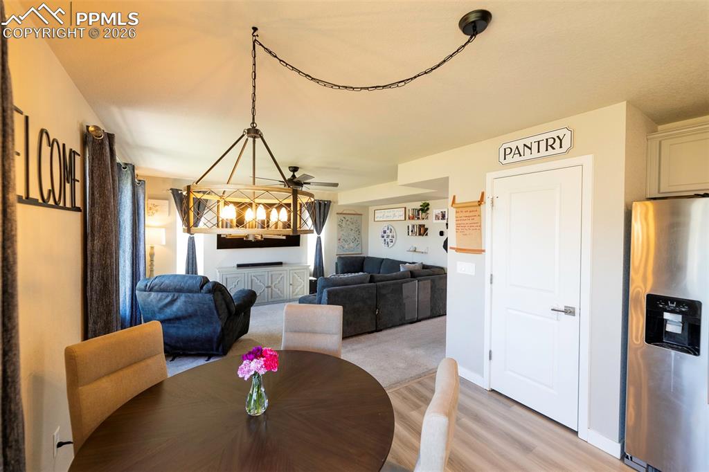 Image 9 of 48: Dining Area