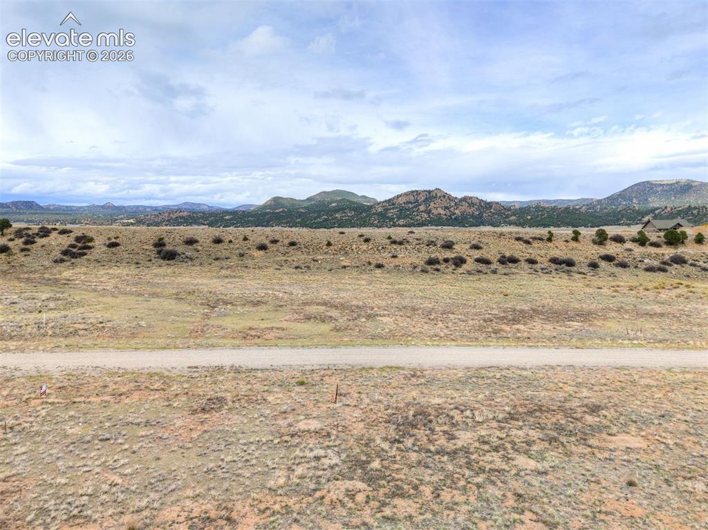Image 6 of 10: View