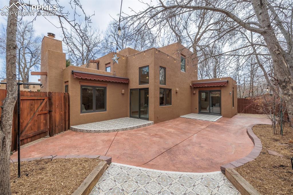 Image 25 of 42: Back of Structure