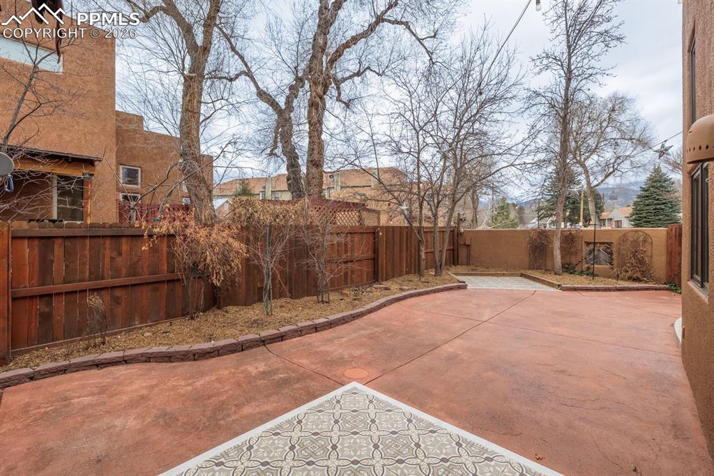 Image 26 of 42: Patio