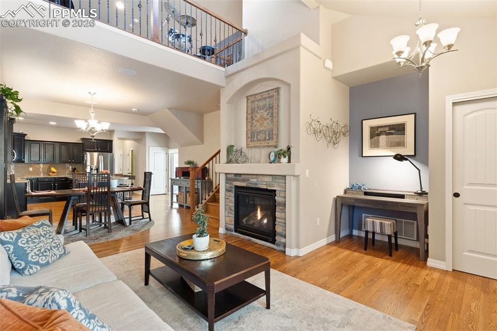 Image 5 of 45: Living Room