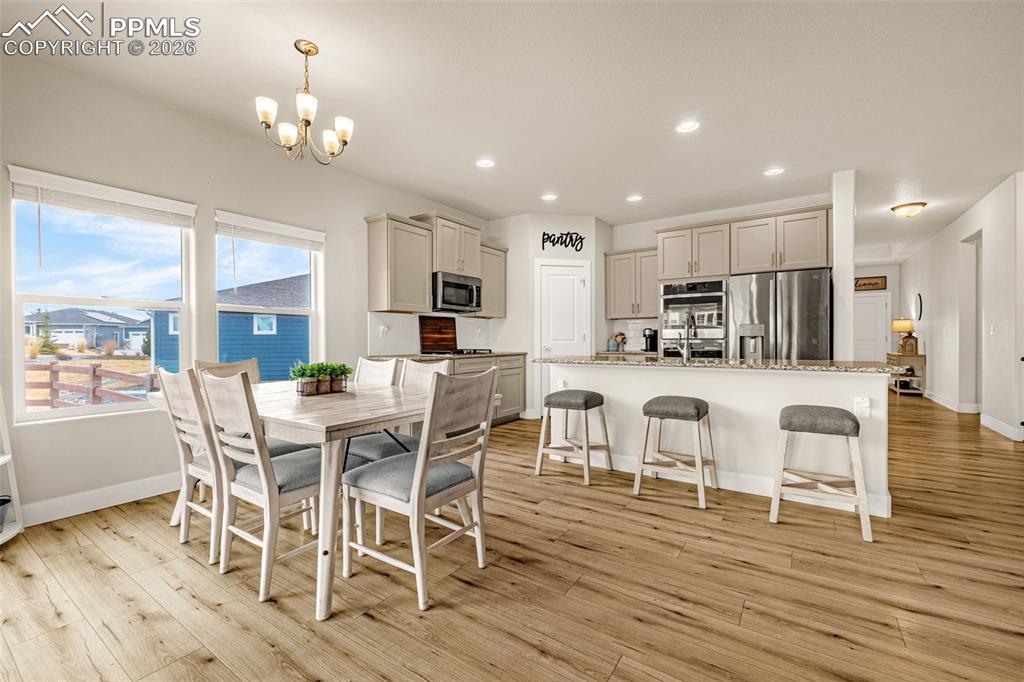 Image 10 of 41: Dining Area