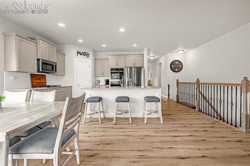 Image 11 of 41: Kitchen