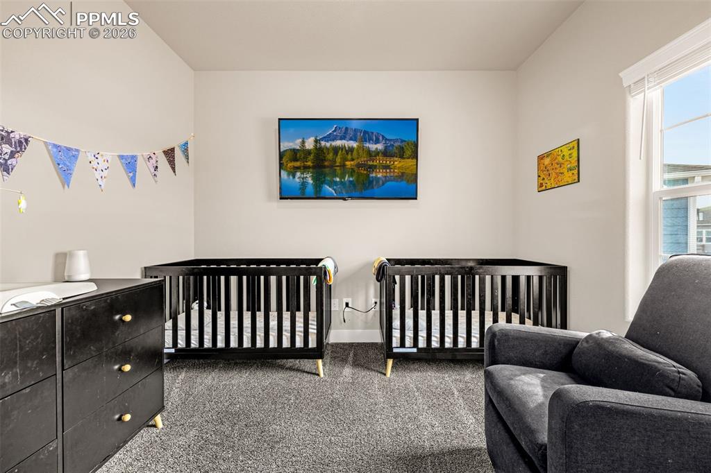 Image 25 of 41: Bedroom