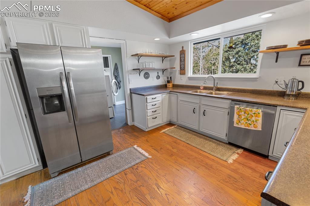 Image 10 of 42:  Kitchen-Dining