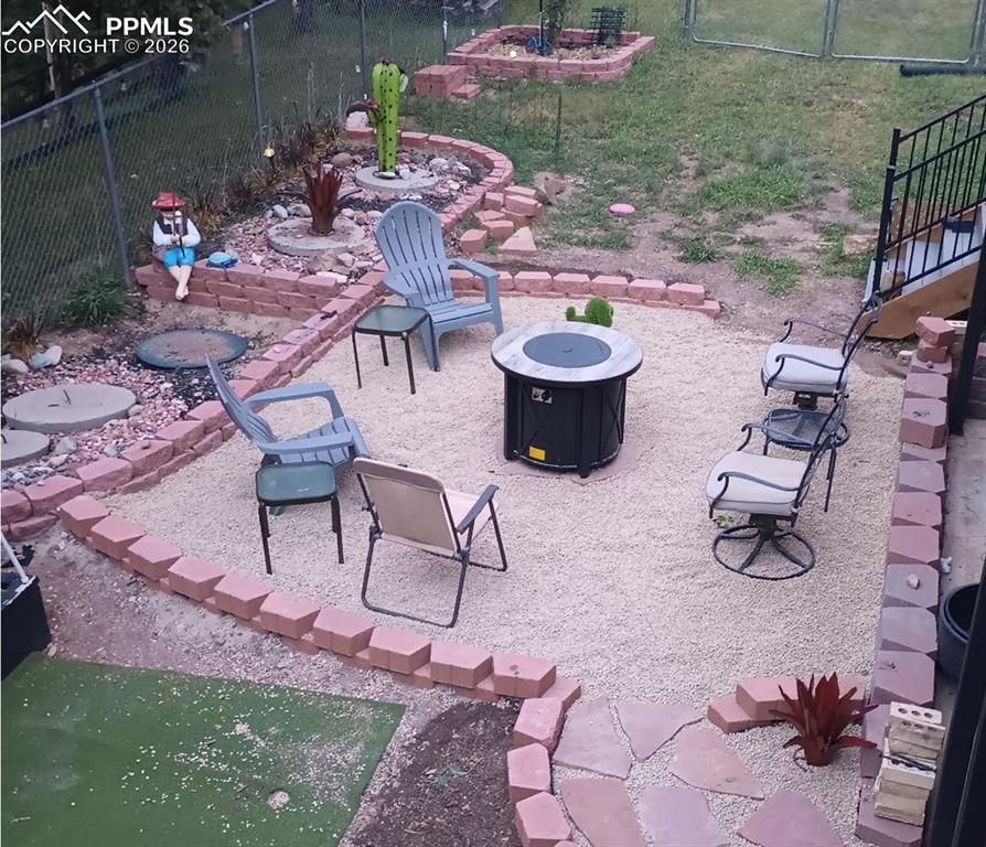 Image 36 of 42: Hiking Trail